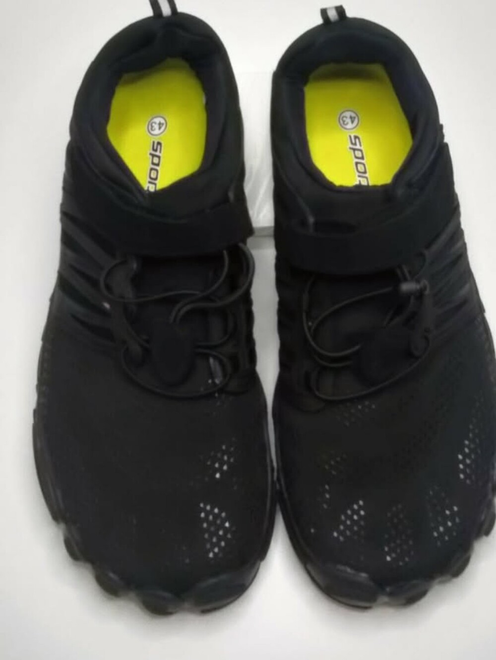 WHITIN Mens Minimalist Barefoot Shoes Size 10 EUC ( Excellent Use Condition)